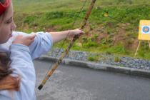 обучение стрельбе из лука и духовой трубки